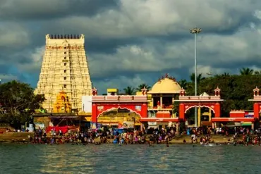 Kerala With Rameswaram and Madurai Tour Packages