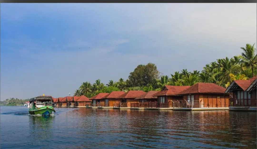 Kerala With Poovar Island Tour Package